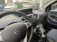 Usata Lancia Ypsilon 70 CV (51 kW) 2024 Nero Utilitaria