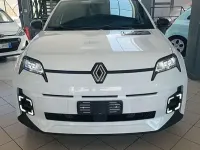 Usata Renault 5 E-Tech Urban 89 kW (122 CV) 2026 Other Berlina