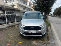 Usata Ford Tourneo Connect Active 120 CV (88 kW) 2022 Grigio Monovolume