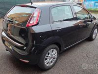 Usata Fiat Punto Lounge 69 CV (50 kW) 2014 Nero Utilitaria