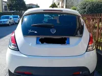Usata Lancia Ypsilon 69 CV (50 kW) 2014 Bianco Utilitaria