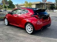 Usata Toyota Yaris 261 CV (191 kW) 2022 Rosso Utilitaria