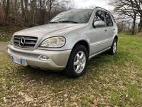 Usata Mercedes ML400 SE 250 CV (183 kW) 2004 Argento SUV