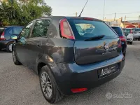 Usata Fiat Grande Punto 85 CV (62 kW) 2012 Grigio Utilitaria