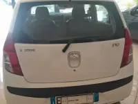 Usata Hyundai i10 69 CV (50 kW) 2010 Bianco Utilitaria