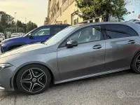 Usata Mercedes A180 Premium 116 CV (85 kW) 2020 Grigio Berlina