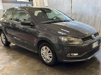 Usata VW Polo Trendline 75 CV (55 kW) 2015 Grigio Berlina