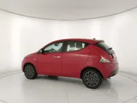Usata Lancia Ypsilon Gold 69 CV (50 kW) 2022 Rosso Utilitaria