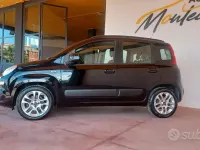 Usata Fiat Panda Lounge 69 CV (50 kW) 2016 Nero Utilitaria