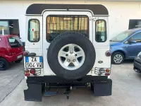Usata Land Rover Defender S 122 CV (89 kW) 2004 Bianco Station wagon