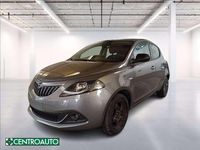 Usata Lancia Ypsilon Gold 69 CV (50 kW) 2023 Grigio metallizzato Utilitaria