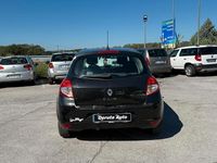 Usata Renault Clio II Luxe 75 CV (55 kW) 2011 Nero Berlina