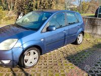 Usata Ford Fiesta 75 CV (55 kW) 2005 Blu Utilitaria