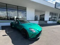 Usata Aston Martin V8 Vantage 665 CV (489 kW) 2024 Verde Coupé