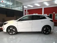 Usata Opel Grandland X Business Elegance 131 CV (96 kW) 2022 Bianco SUV