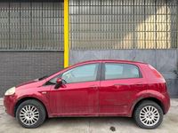 Usata Fiat Grande Punto Dynamic 77 CV (56 kW) 2009 Rosso Utilitaria