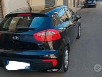 Usata Kia Rio 75 CV (55 kW) 2016 Nero Utilitaria