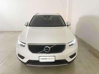 Usata Volvo XC40 Momentum 129 CV (94 kW) 2021 Bianco SUV