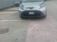 Usata Toyota Aygo Trend 72 CV (52 kW) 2022 Grigio Utilitaria