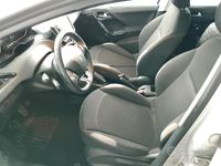 Usata Peugeot 208 Active 82 CV (60 kW) 2016 Grigio Utilitaria
