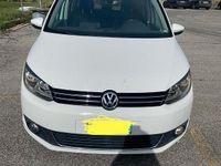Usata VW Touran Conceptline 105 CV (77 kW) 2012 Bianco Monovolume