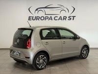 Usata VW up! move up! 68 CV (50 kW) 2019 Argento Utilitaria