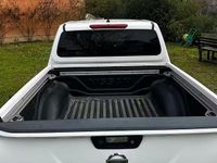 Second-hand Nissan Navara 2018 Alb Pickup