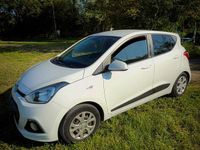 Usata Hyundai i10 69 CV (50 kW) 2016 Bianco Utilitaria