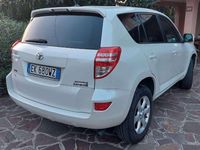 Usata Toyota RAV4 150 CV (110 kW) 2012 Bianco SUV