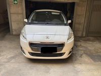 Usata Peugeot 5008 Business-Line 163 CV (119 kW) 2014 Bianco Monovolume