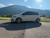 Usata VW Touran R 177 CV (130 kW) 2017 Bianco Monovolume