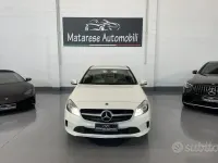 Usata Mercedes A180 109 CV (80 kW) 2017 Bianco Utilitaria