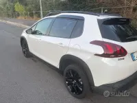 Usata Peugeot 2008 GT-line 2017 Bianco SUV