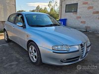 Usata Alfa Romeo 147 120 CV (88 kW) 2002 Grigio Utilitaria
