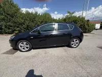 Usata Opel Astra 180 CV (132 kW) 2010 Nero Berlina