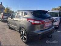 Usata Nissan Qashqai N-Connecta 110 CV (80 kW) 2016 Grigio(met.) SUV