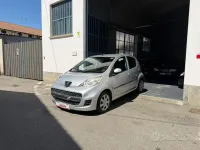 Usata Peugeot 107 68 CV (50 kW) 2009 Grigio Utilitaria