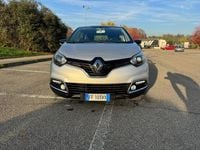 Usado Renault Captur 90 CV (66 kW) 2016 Plateado SUV