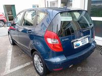 Usata Mercedes A180 116 CV (85 kW) 2010 Blu Berlina