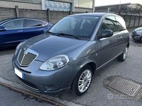 Usata Lancia Ypsilon 69 CV (50 kW) 2011 Grigio Utilitaria