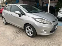 Usado Ford Fiesta Titanium 68 HP (50 kW) 2011 Cinzento Sedan