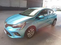 Begagnad Renault Clio V Business 86 HK (63 kW) 2021 Blå Sedan