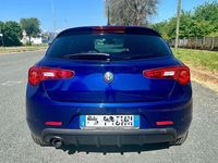 Usata Alfa Romeo Giulietta Super 120 CV (88 kW) 2019 Blu/azzurro Utilitaria