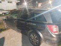 Usata Opel Astra 82 CV (60 kW) 2008 Nero Station wagon