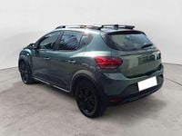 Usata Dacia Sandero Expression 91 CV (66 kW) 2024 Verde Utilitaria