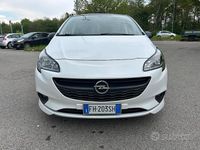 Używany Opel Corsa S 150 KM (110 kW) 2017 Biały Sedan/Limuzyna