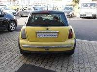 Usata Mini One D 75 CV (55 kW) 2004 Giallo Utilitaria
