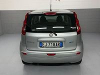 Usata Nissan Note 88 CV (64 kW) 2011 Argento Utilitaria
