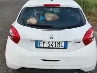 Usata Peugeot 208 Active 68 CV (50 kW) 2015 Bianco Utilitaria