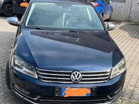 Usata VW Passat 140 CV (102 kW) 2014 Blu Station wagon